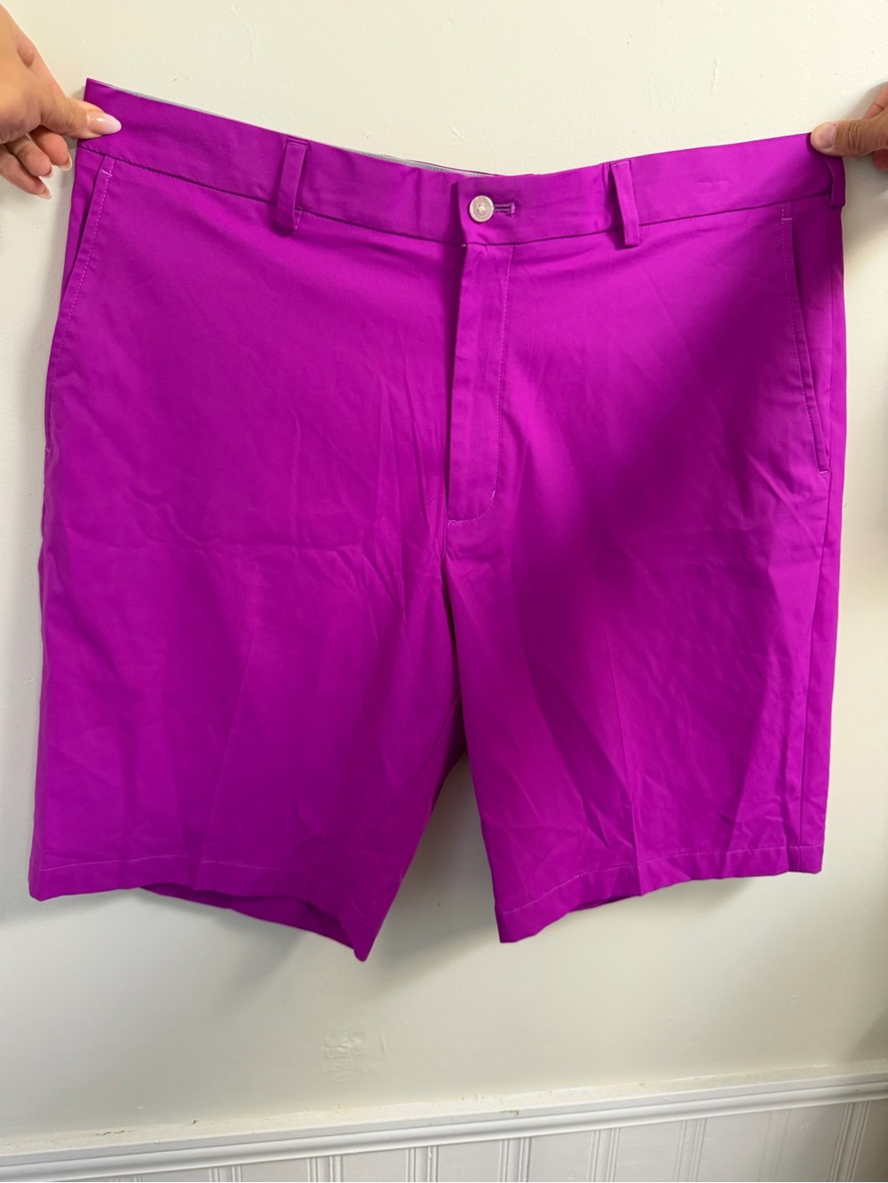 Walter Hagen Men's Magenta Flat Front Shorts